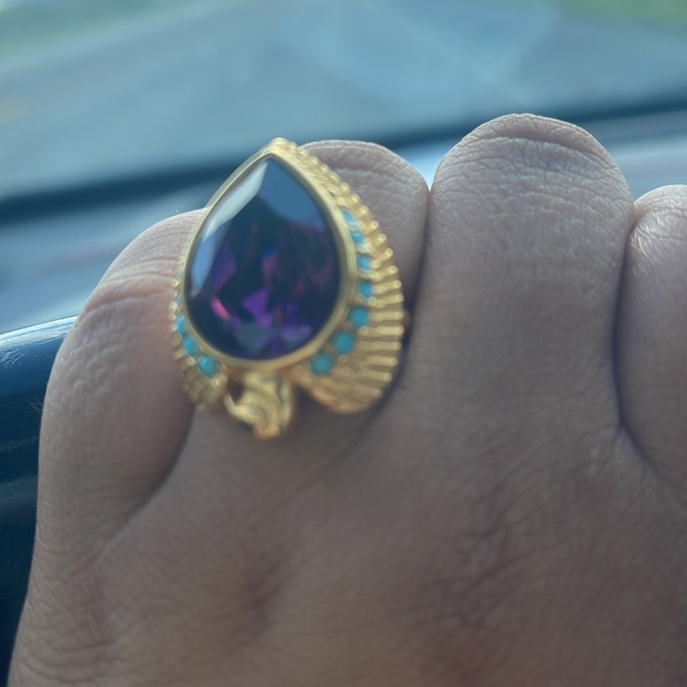 VINTAGE ELIZABETH TAYLOR for AVON Egyptian Ring
